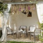 Nardi Aria galambszürke kültéri karosszék fehér párnákkal