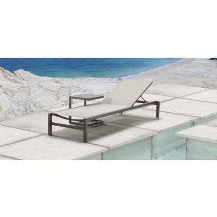 GS 927 napozóágy rakásolható antracit