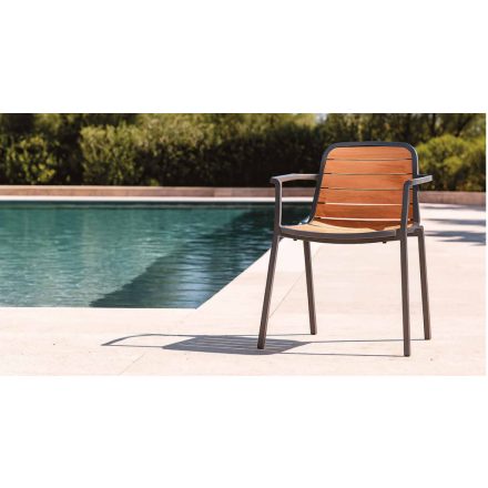 Nida kültéri karosszék sötét szürke színben